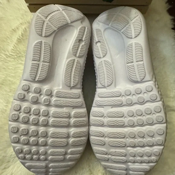 Under Armour Blue Sneakers Comfortable Athletic Design - Picture 4 of 7